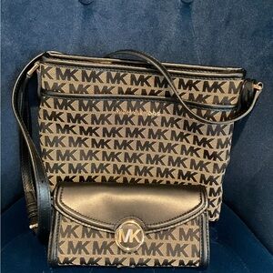 Michael Kors Black and Tan Crossbody Bag Set